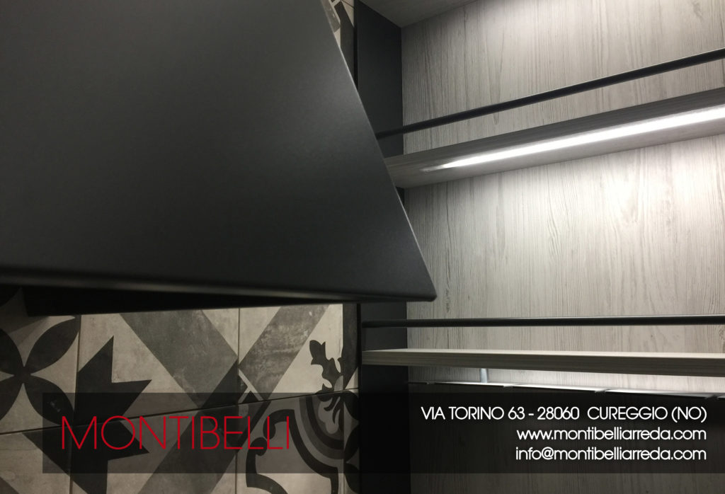 NUOVO SHOWROOM VENETA CUCINE